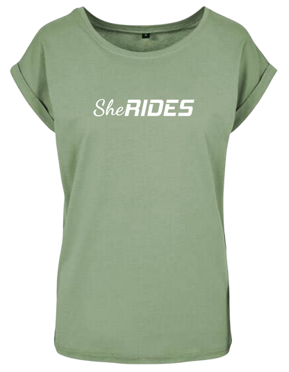 She Rides - Extended Shoulder T-Shirt "Schriftzug weiß"