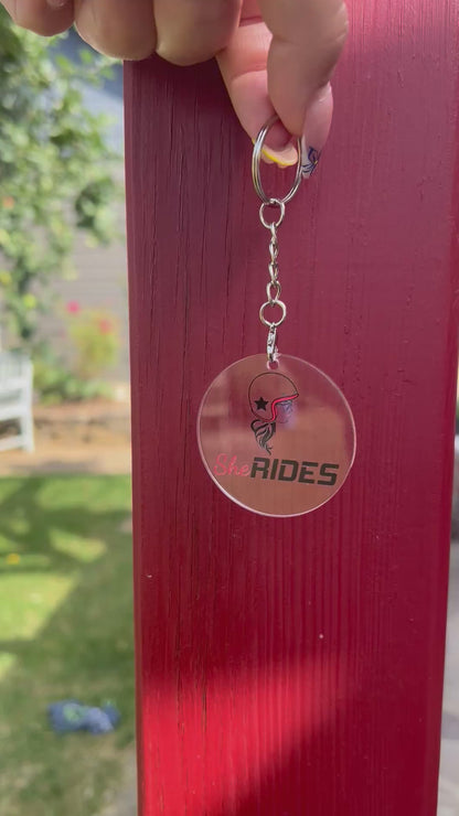 She Rides - Schlüsselanhänger rund